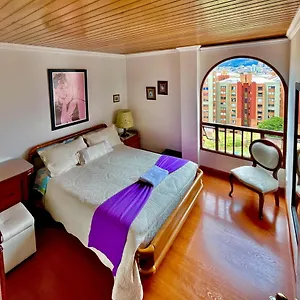  Habitación en casa particular Elias Di Caprio - -